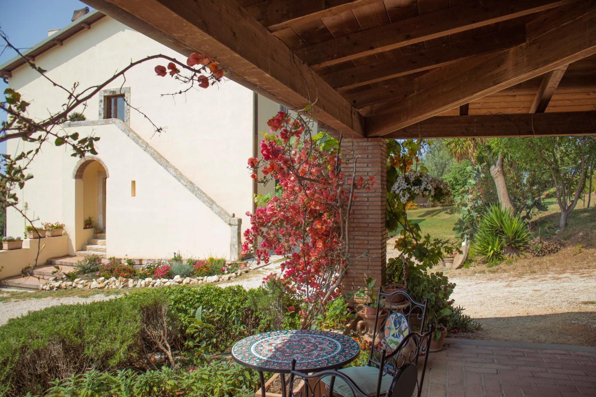 Agriturismo Morani Санта Севера Екстериор снимка